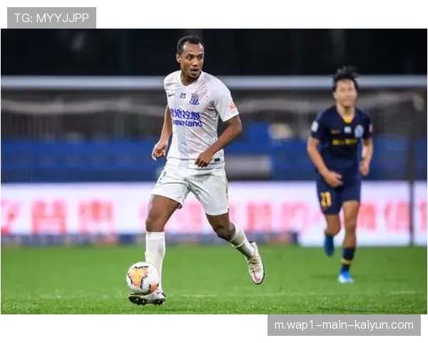 胡荷韬表现稳健成防线亮点 但整体防守紧凑度仍待提升